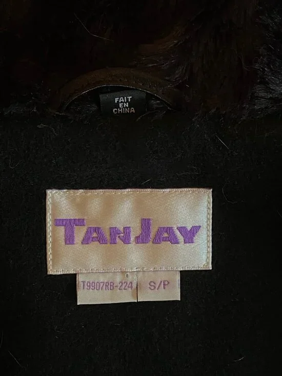 Winter Coat - Picture 9 of 10